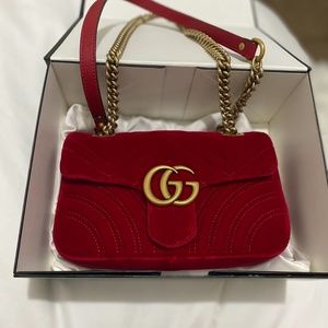 Gucci Mini Marmont Bag